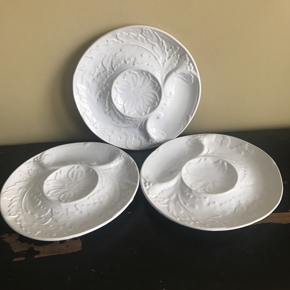 Neuwirth Vintage Portugal White Majolica Footed Artichoke Plates Set of‎ 3